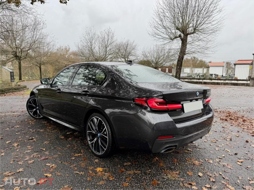 BMW 530 e Pack Desportivo M