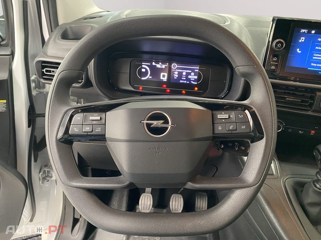 Opel Combo 1.5 CDTi Edition — fotografia 11