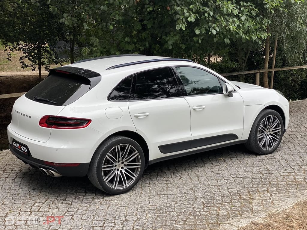 Porsche Macan S