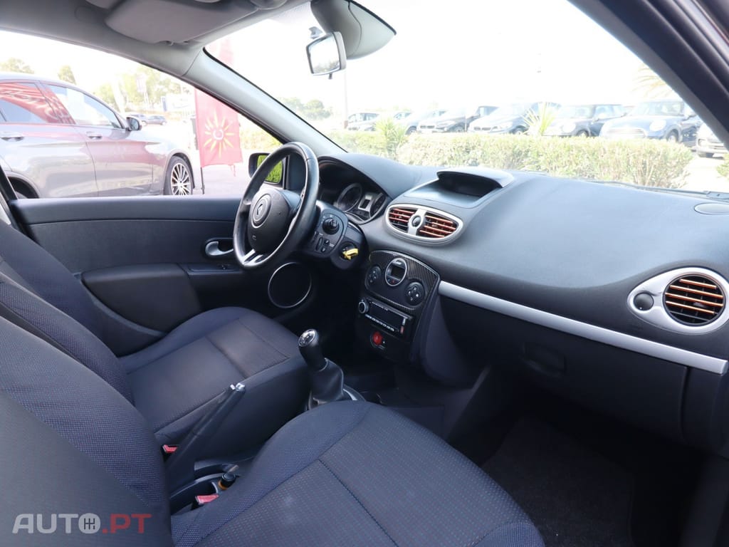 Renault Clio 16v