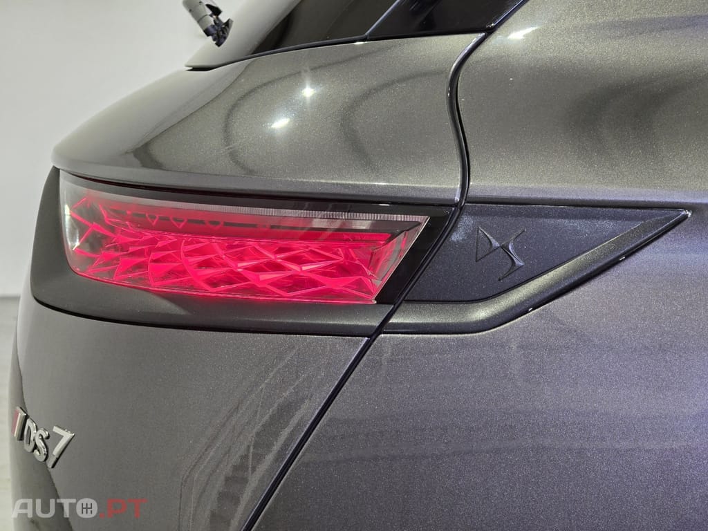 DS DS7 Crossback E-Tense Performance Line EAT8