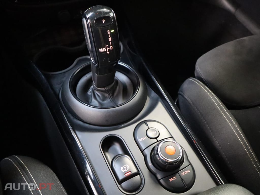 MINI Clubman Cooper D Auto