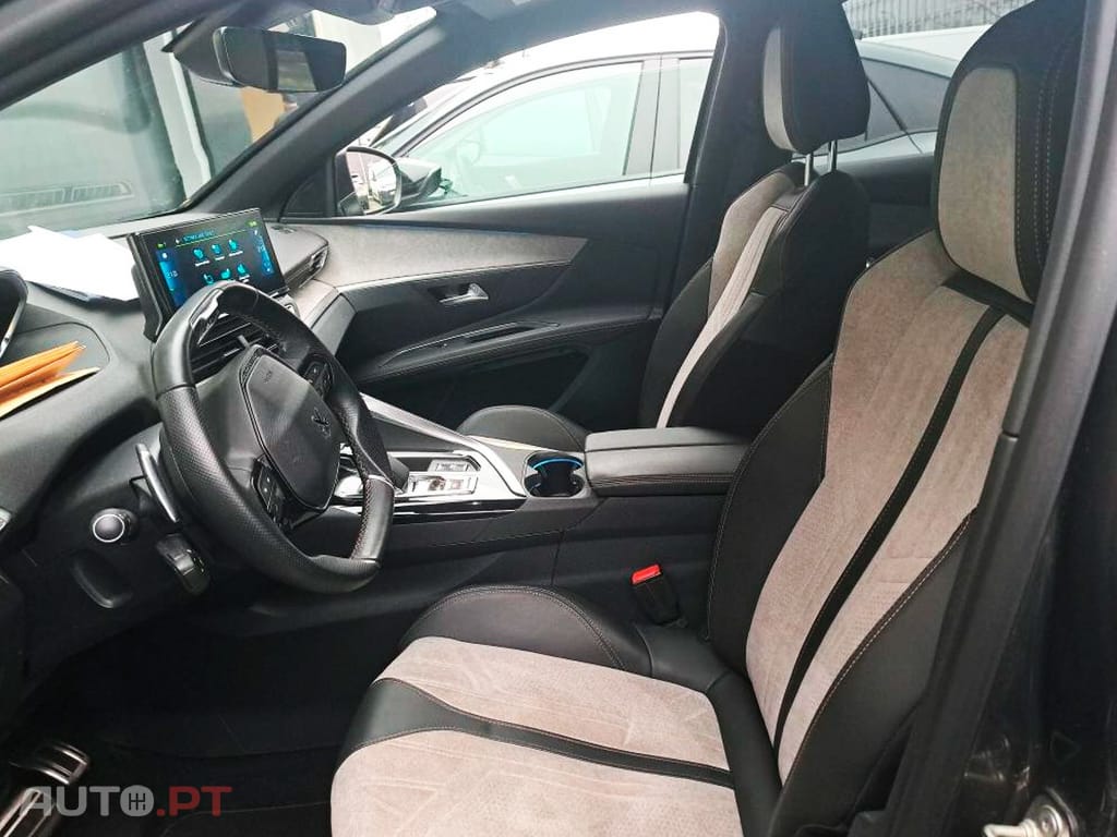 Peugeot 3008 1.6 Hybrid GT Pack e-EAT8