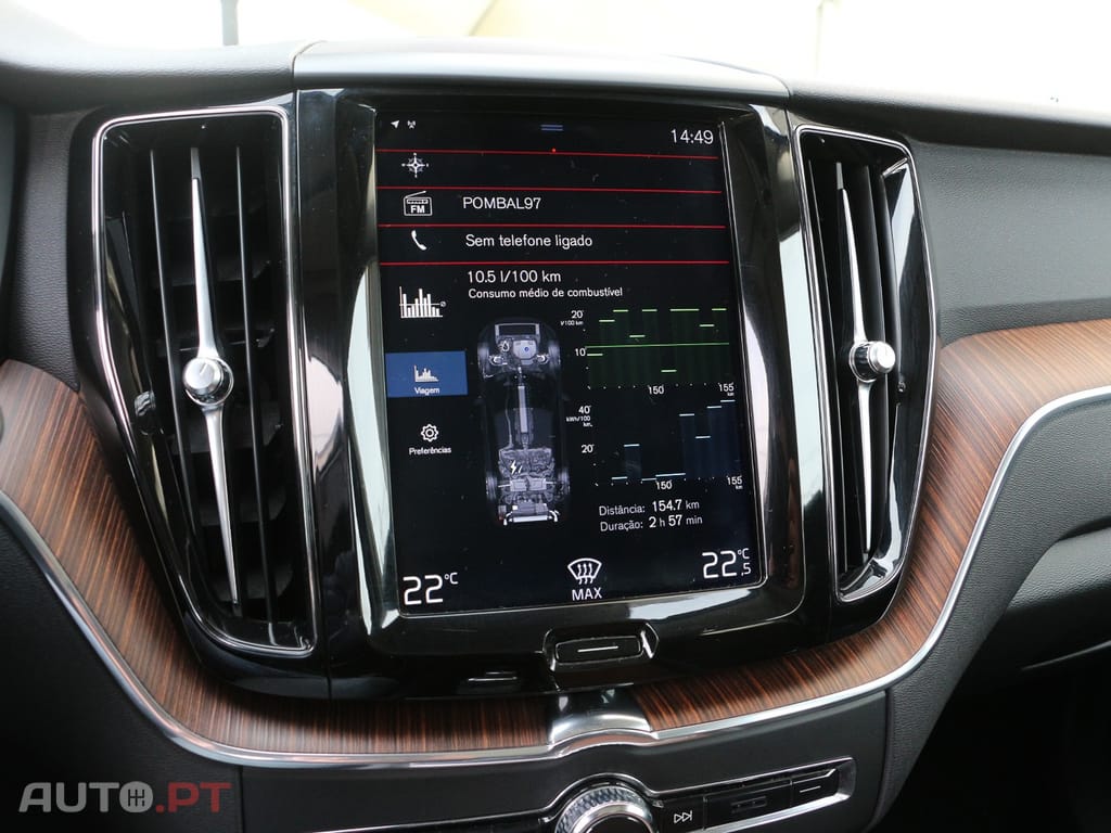 Volvo XC60 2.0 T8 PHEV Momentum AWD