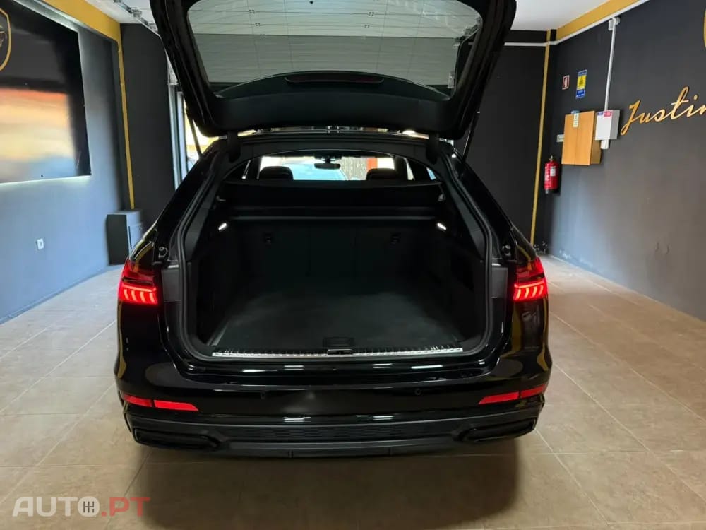 Audi A6 Avant Sport 40 TDI quattro S line HUD Matrix Black Edition — fotografia 11