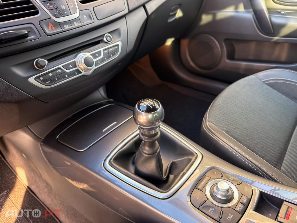 Renault Laguna Break 2.0 DCI 150 CV BLACK EDITION