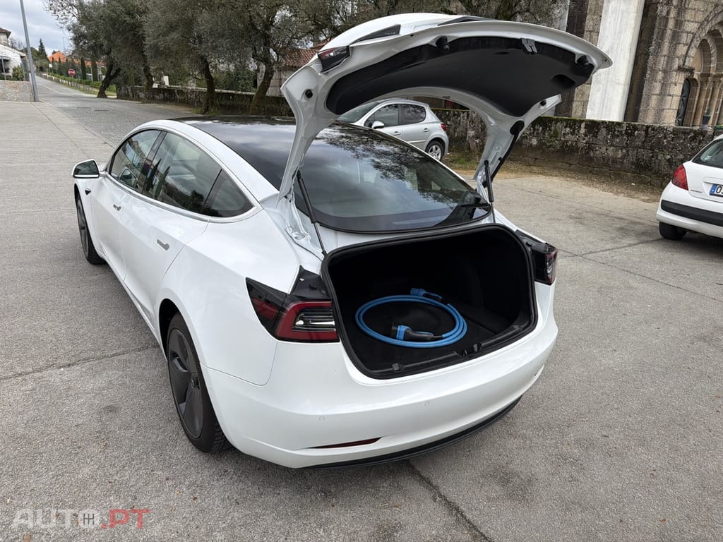 Tesla Model 3 Long Range AWD Dual Motor