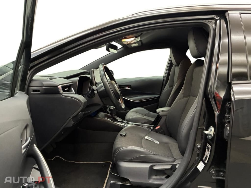 Toyota Corolla Touring Sports 1.8 Hybrid Design