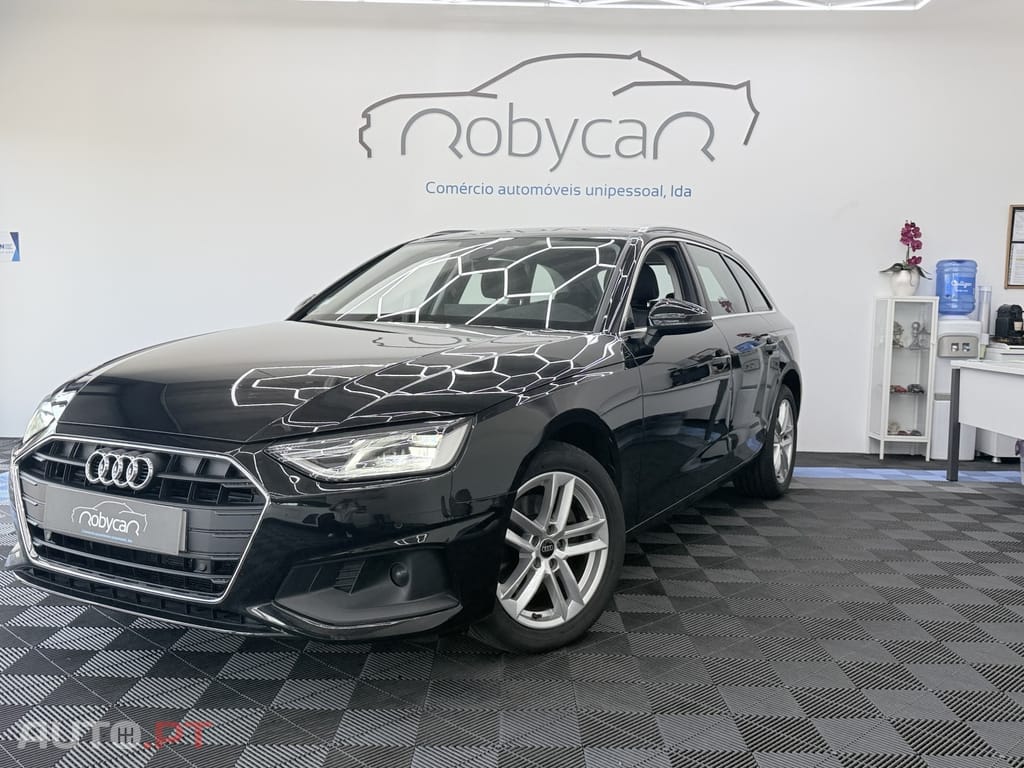 Audi A4 Avant 30 TDI Advanced S tronic