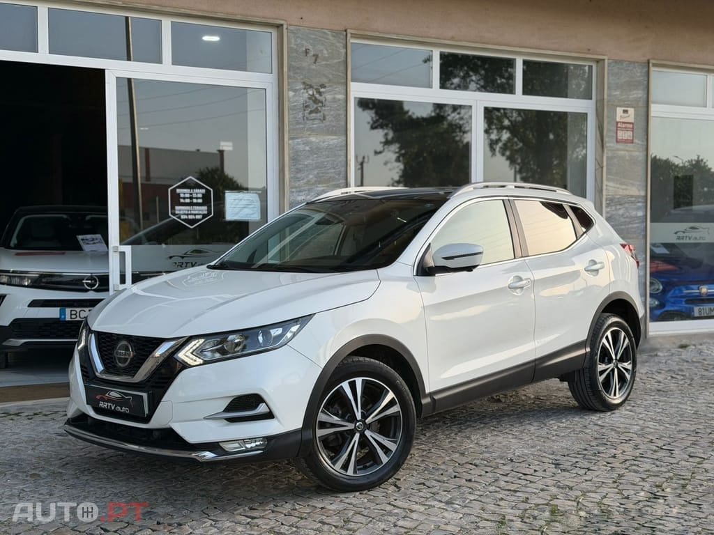 Nissan Qashqai 1.5 dCi N-Connecta J18