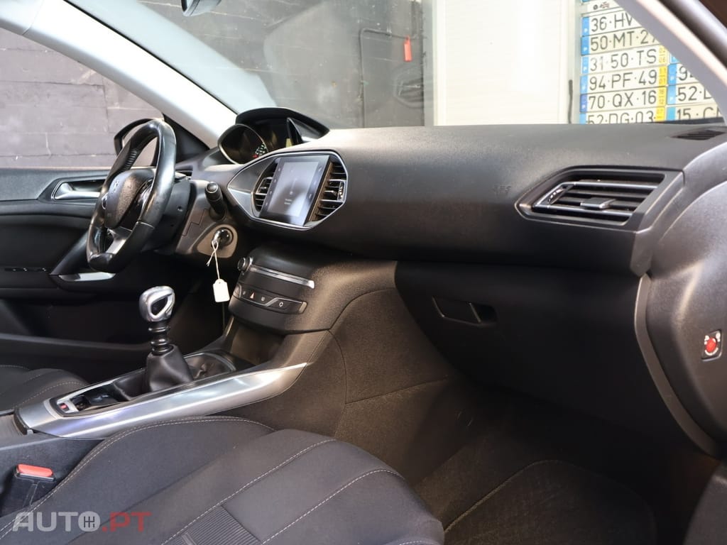 Peugeot 308 1.2 PureTech Active