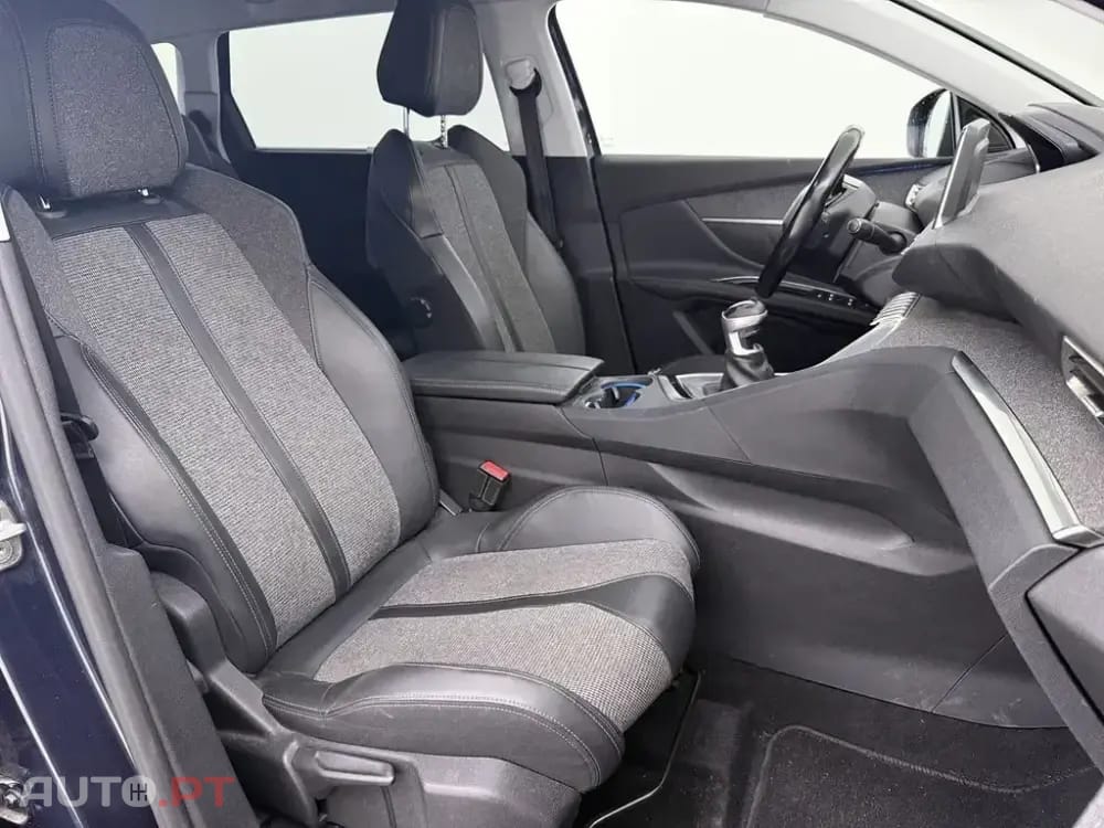 Peugeot 5008 1.2 PureTech Allure