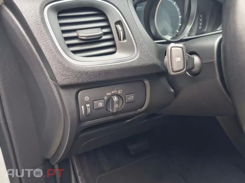 Volvo V40 Cross Country D2 You