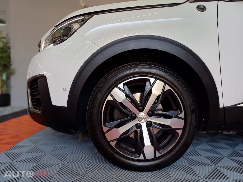 Peugeot 5008 1.2 PureTech Crossway Auto