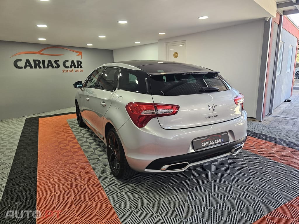 Citroen DS5 2.0 HDi Hybrid4 Sport Chic CMP6 102