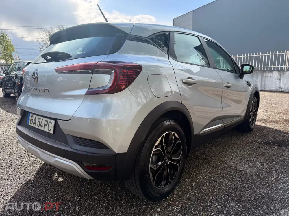 Renault Captur 1.5 dCi Exclusive EDC — fotografia 5