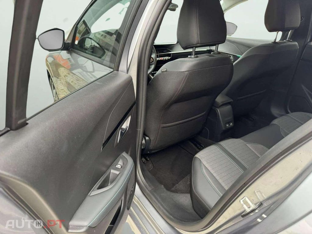 Peugeot 208 1.2 Puretech Allure Pack EAT8