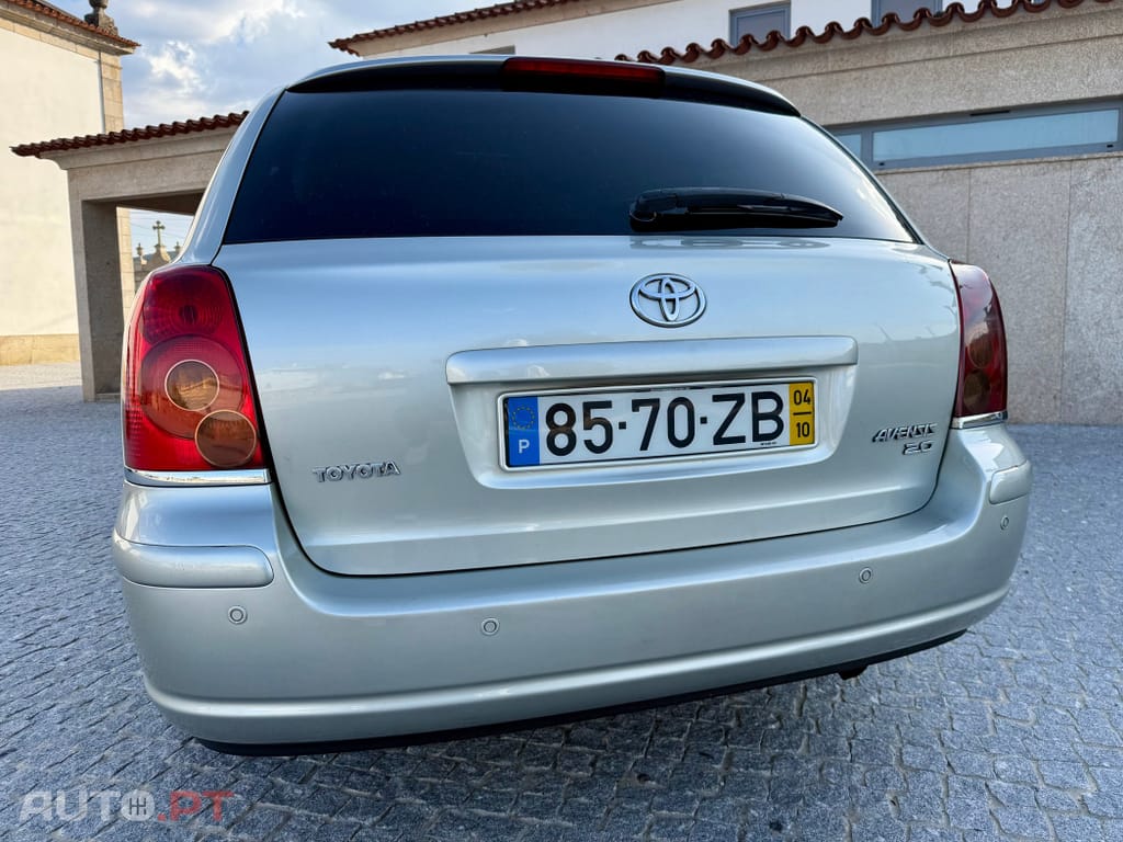 Toyota Avensis 2.0 D4D Sol