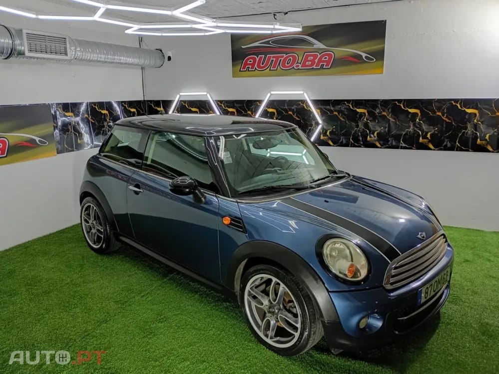 MINI Cooper Cooper D