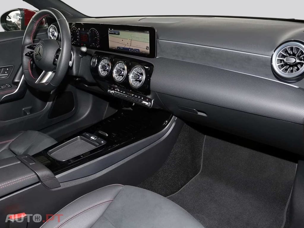 Mercedes-Benz A 250 I.V.A DEDUTIVEL Limousine AMG