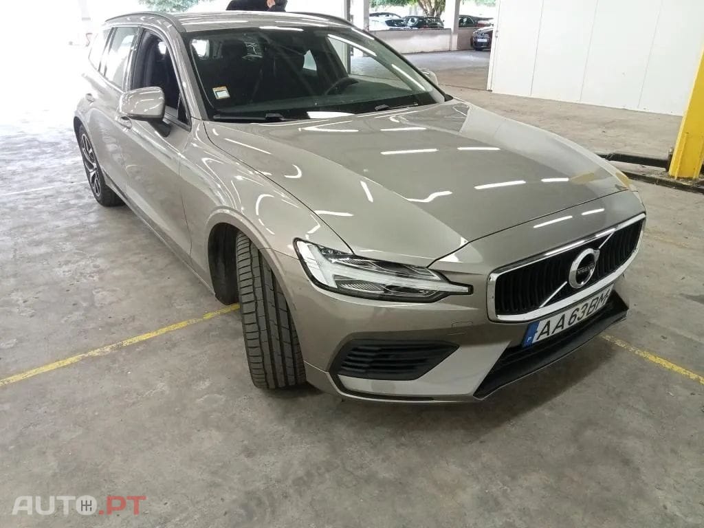 Volvo V60 2.0 T8 AWD TE Momentum