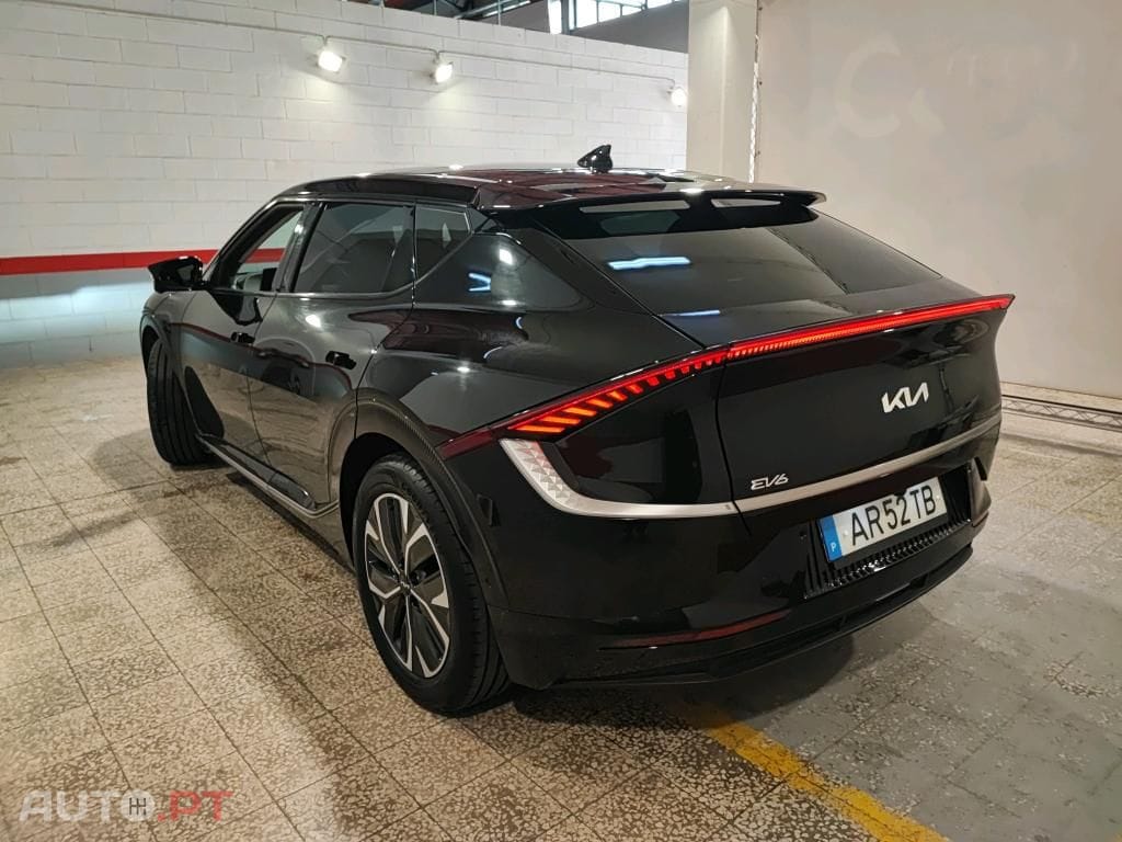 Kia EV6 77.4 kWh Earth