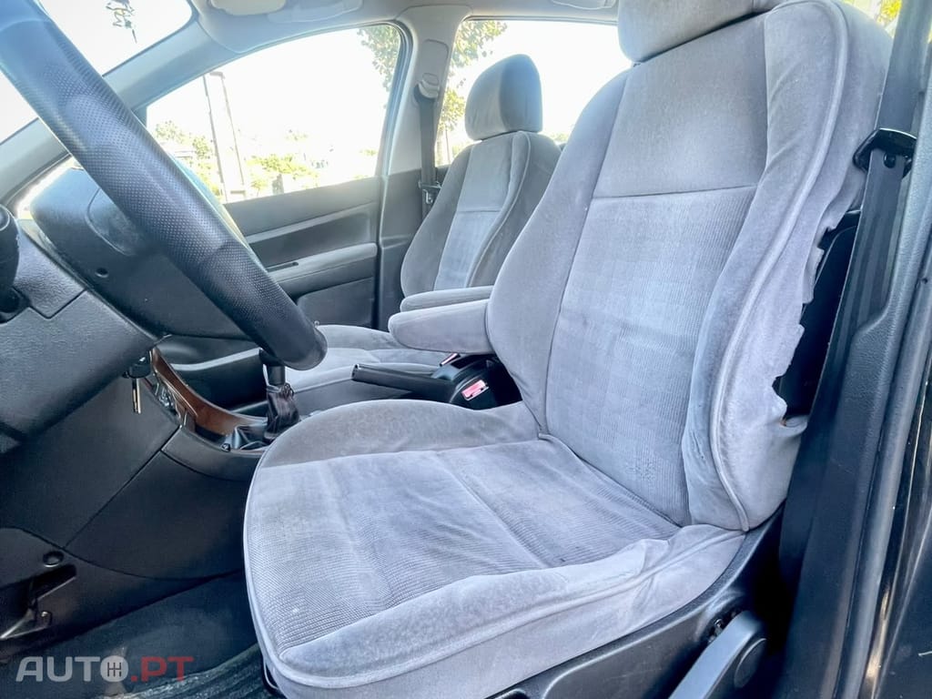 Peugeot 307 1.4 16V XR