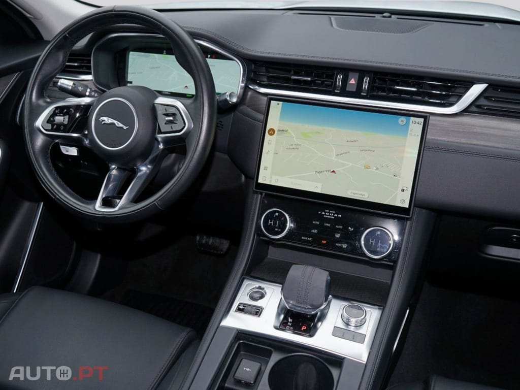 Jaguar F-Pace I.V.A DEDUTIVEL P400e AWD