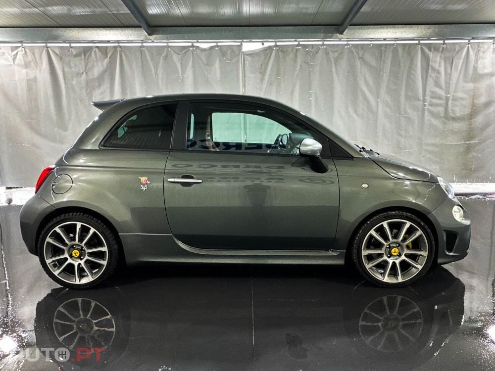 Abarth 500 1.4 T-Jet Competizione MTA