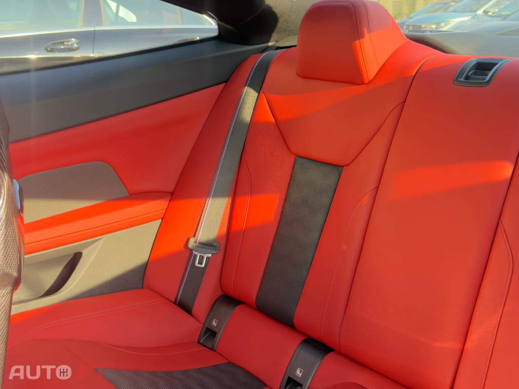 BMW M4 X-DRIVE CARBONO