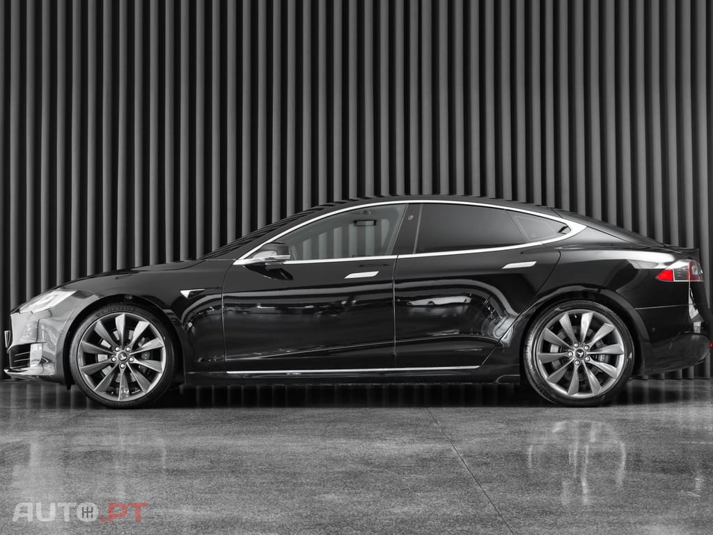 Tesla Model S 75