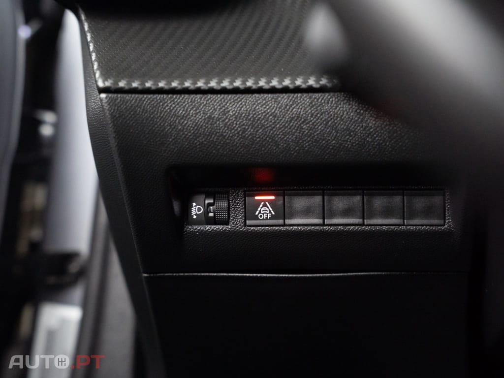 Peugeot 2008 1.2 PureTech Active Pack