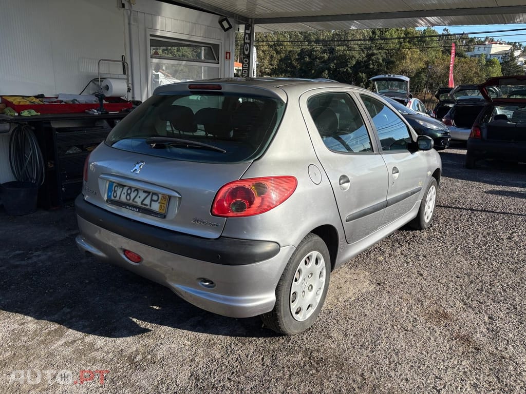 Peugeot 206 1.4 HDi ColorLine