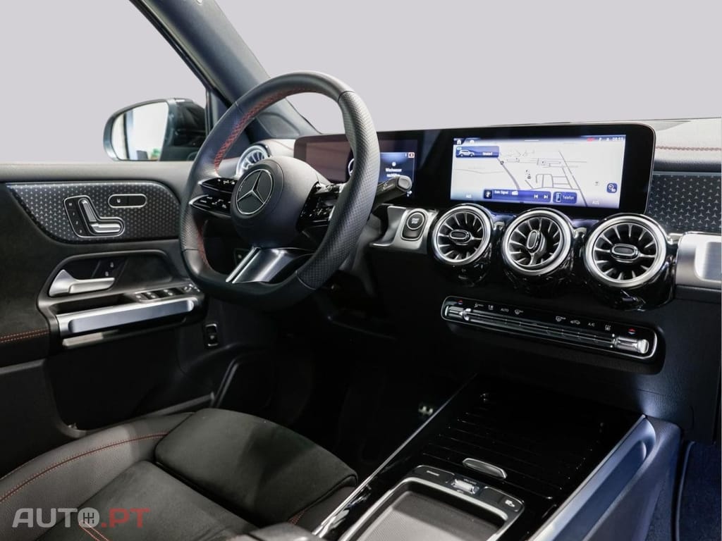 Mercedes-Benz EQB 300 4M AMG I.V.A DEDUTÍVEL 