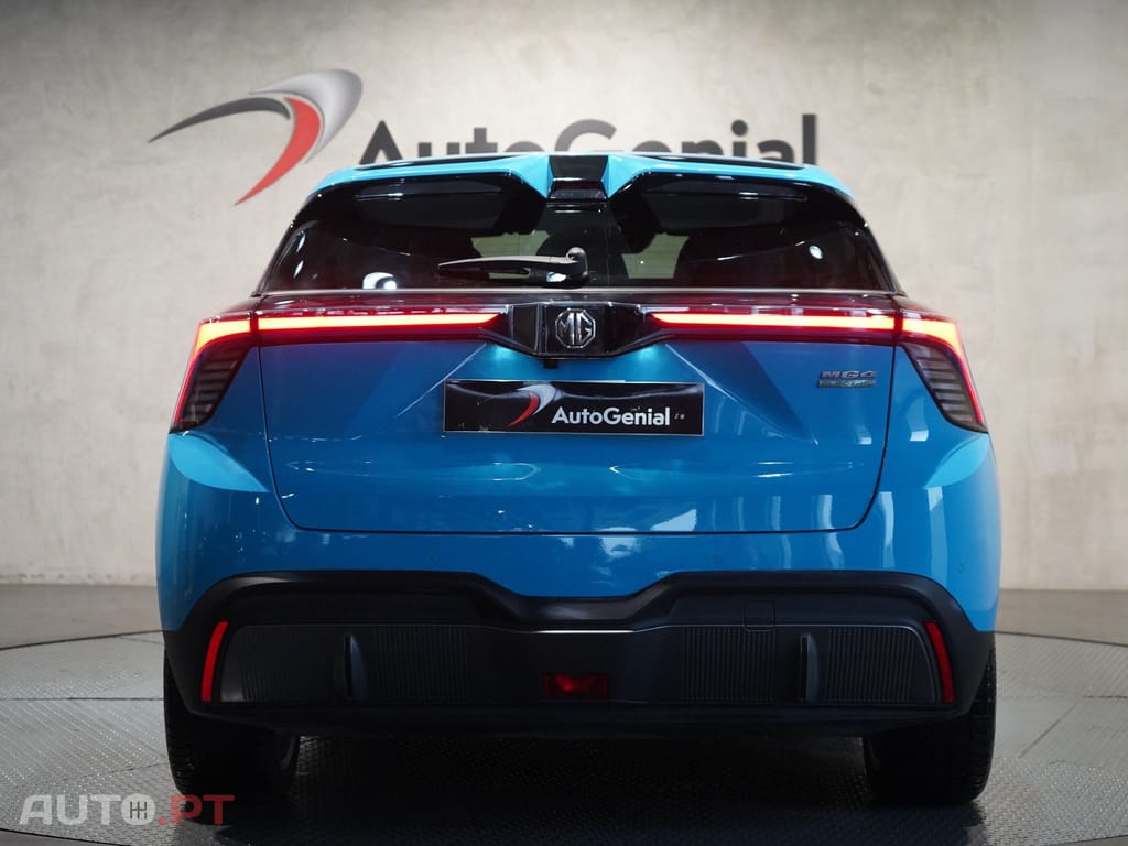 MG MG4 64 kWh Luxury