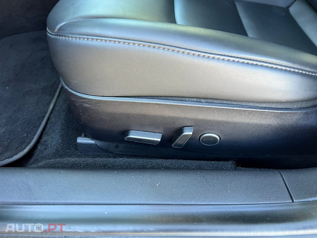 Tesla Model 3 Long-Range Dual Motor AWD