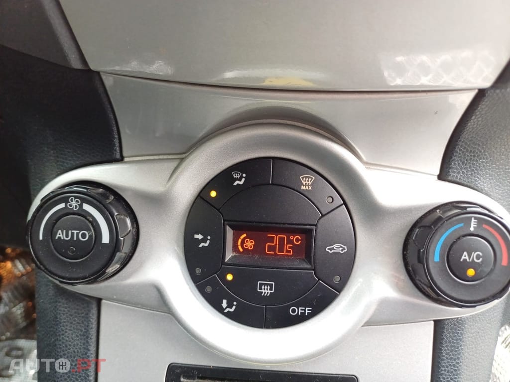 Ford Fiesta 1.4 TDCi Titanium