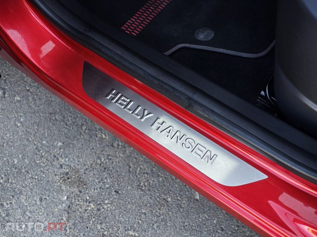 Renault Captur TCe 120 EDC Helly Hansen