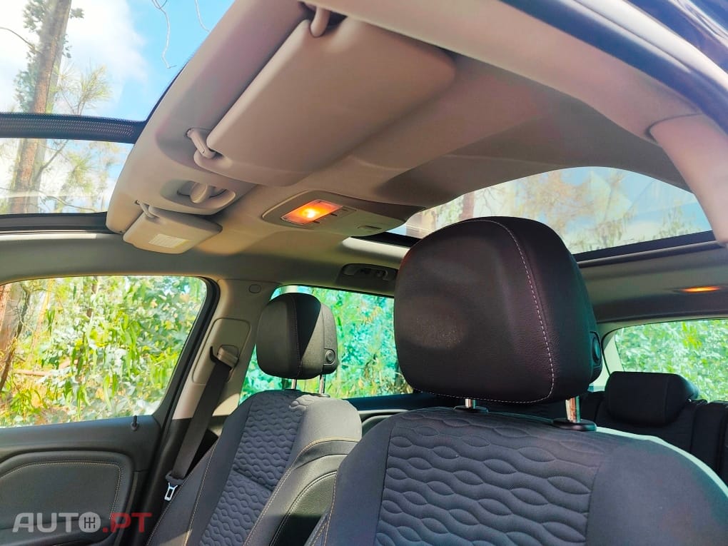 Opel Zafira Cosmos 135cv 7Lugares / 146€ mês