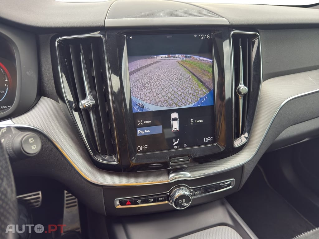 Volvo XC60 2.0 T8 PHEV R-Design AWD