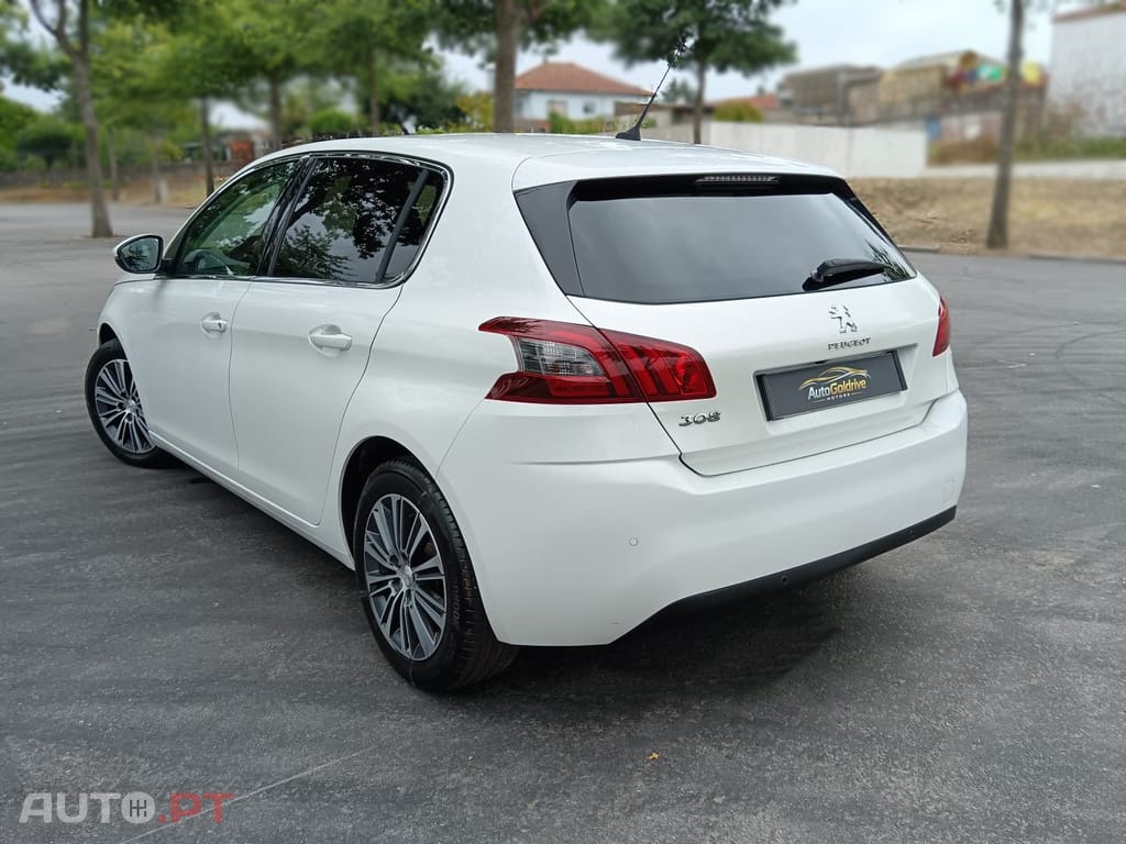 Peugeot 308 1.2 PureTech Allure EAT8
