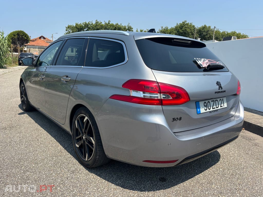 Peugeot 308 1.6 BlueHDi Allure J17