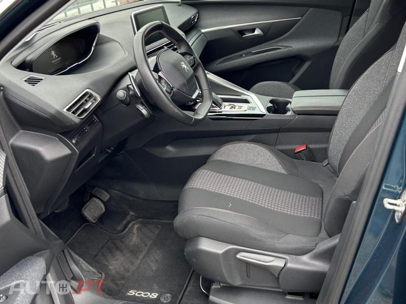Peugeot 5008 1.5 BlueHDi Allure EAT8