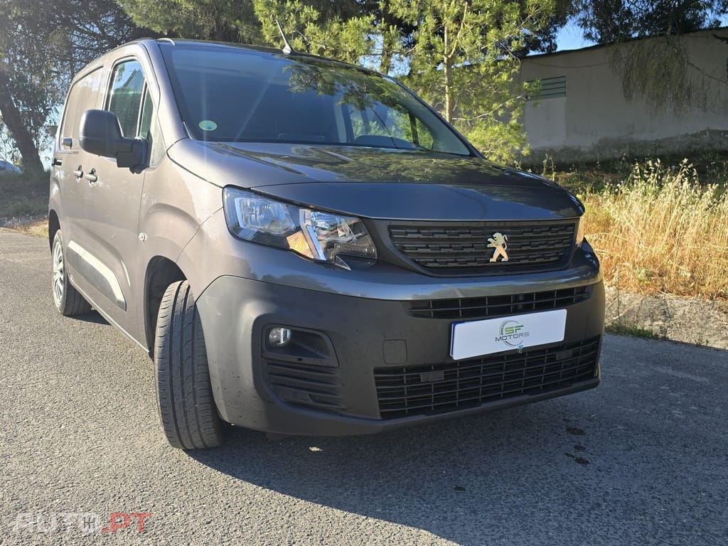 Peugeot Partner 1.5 BlueHDi Asphalt Standard EAT8