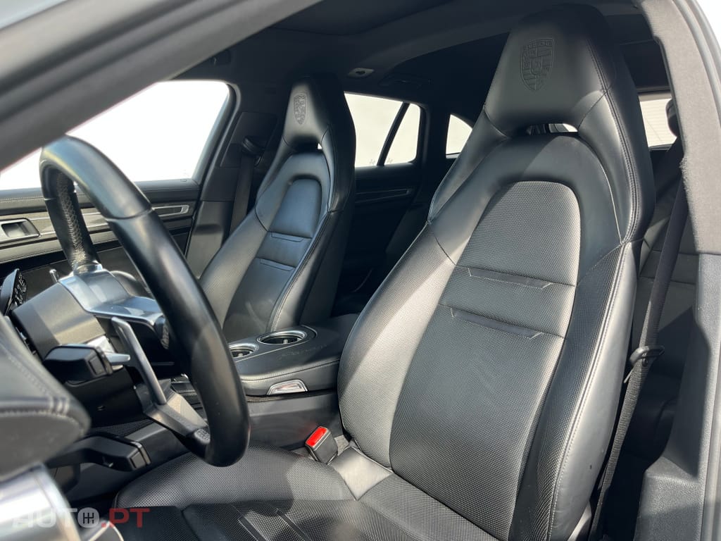 Porsche Panamera 4 E-Hybrid