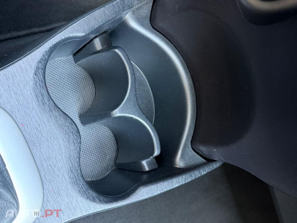 Toyota Yaris 1.0 VVT-i Comfort +PS Style +P.Techno