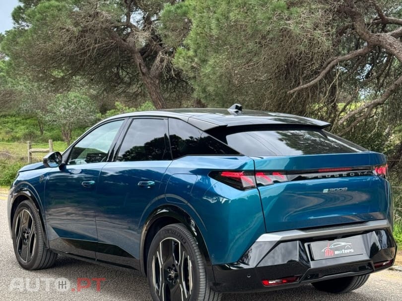 Peugeot E-3008 73 kWh GT