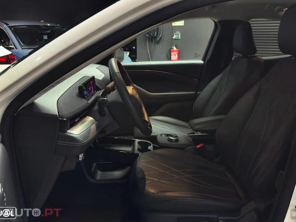 Ford Mustang Mach-E 98.7 kWh Premium