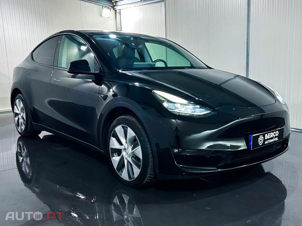 Tesla Model Y Long Range Dual Motor AWD