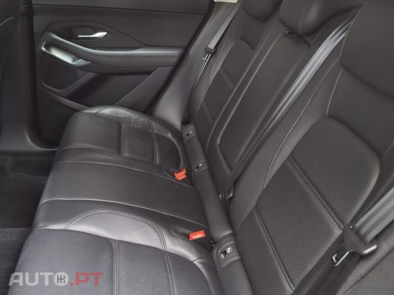 Jaguar E-Pace 2.0 i4D SE AWD Aut.